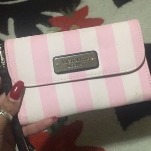 Wristlet